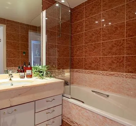 Heliodore - Terrasse Vue Bassin Appartement