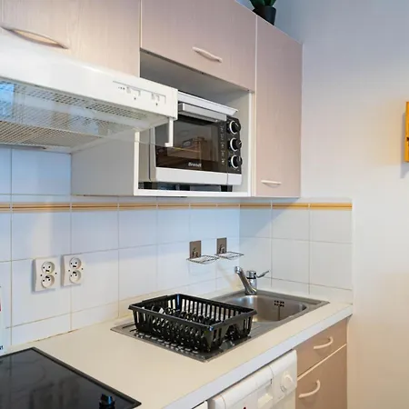 Heliodore - Terrasse Vue Bassin Appartement *